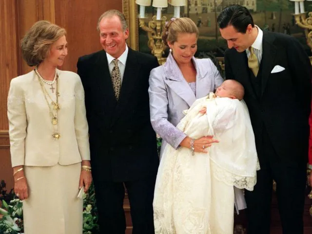 Bautizo del primer hijo de los Duques de Lugo, Felipe Froilán | Qué.