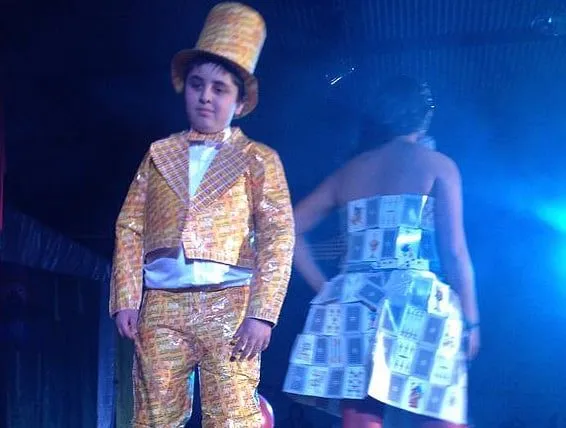 Estudiantes del colegio Montessori realizaron un desfile de moda ... Estudiantes del colegio Montessori realizaron un desfile de moda ...