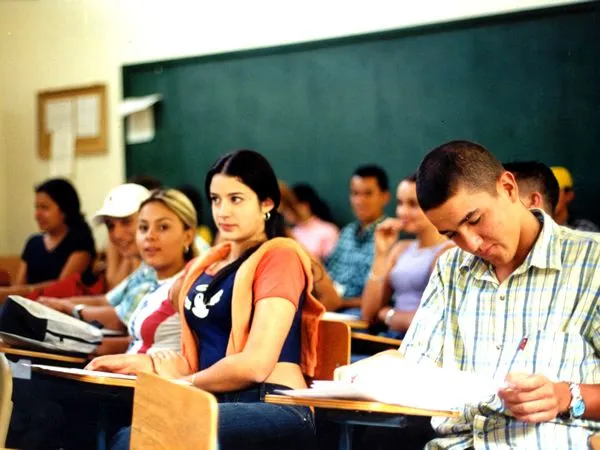 ESTUDIAR EN EL EXTRANJERO. USA - Queremosvolver.com