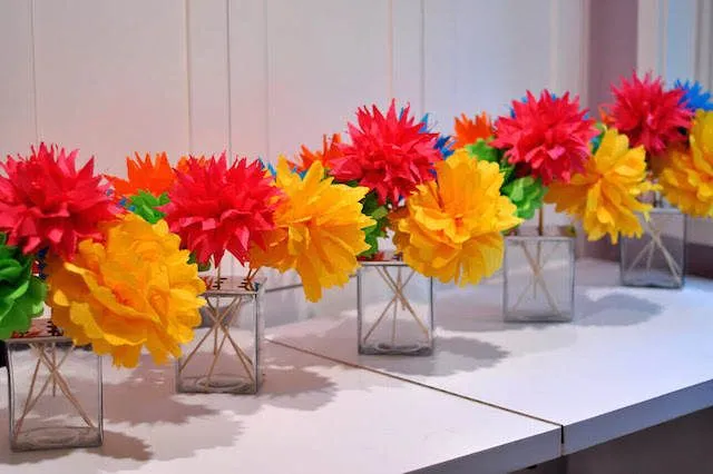 Estupendos arreglos florales para fiestas infantiles Estupendos arreglos florales para fiestas infantiles