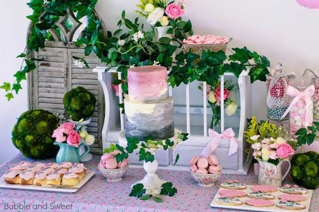 Estupendos arreglos florales para fiestas infantiles