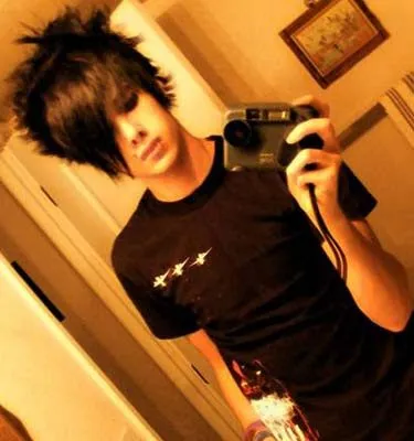 Etiquetas: chicos , emo , fotos , sexys |