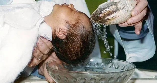 La Eucaristía y los jóvenes: El bautismo sacramental, fundamento ...
