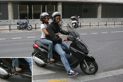 Eva Longoria y Tony Parker pasean su amor por las calles de París Eva Longoria y Tony Parker pasean su amor por las calles de París