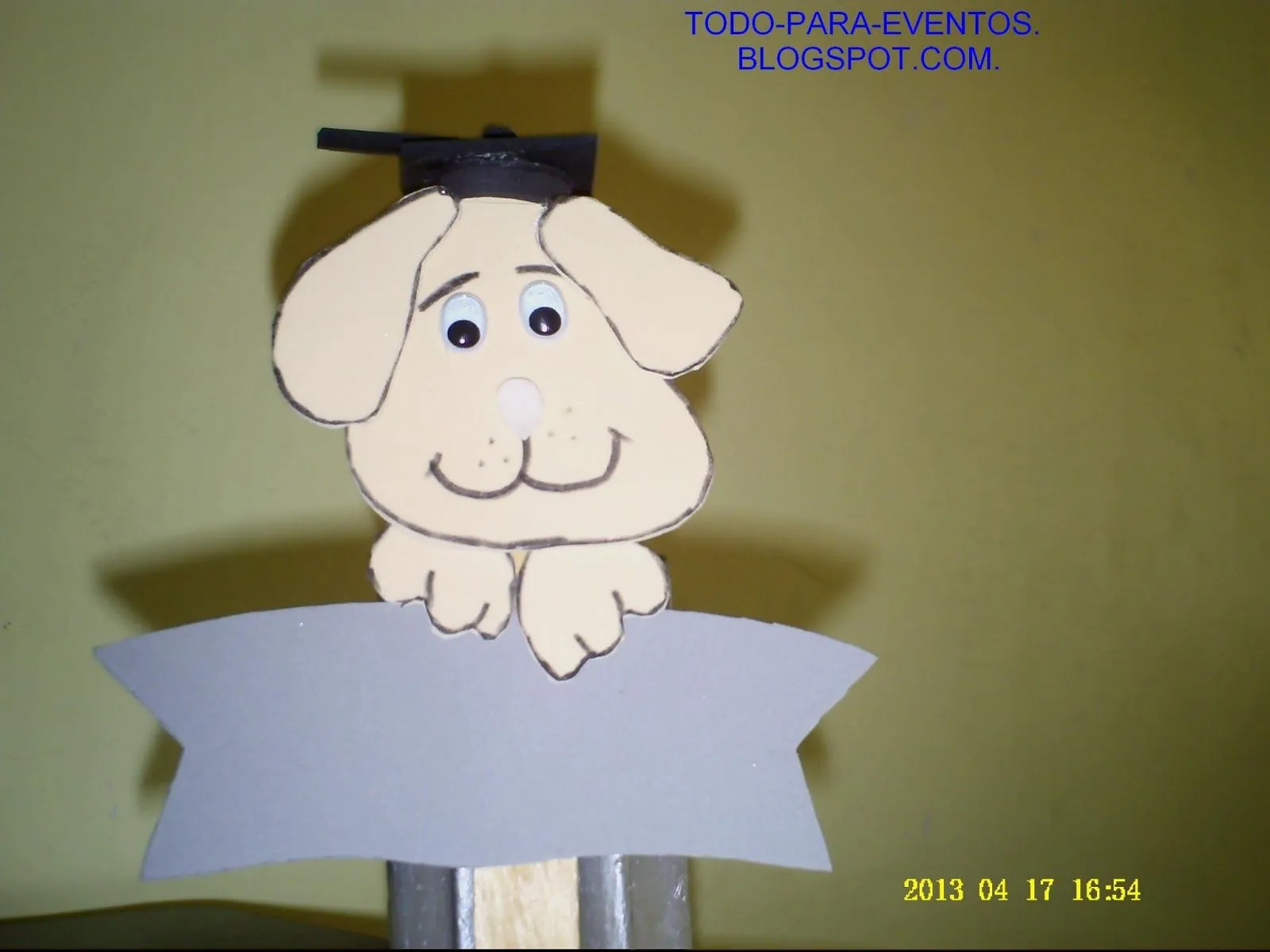 Todo Para Eventos: PERRITO CON CARTEL.