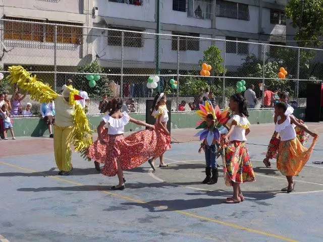 La Gran Explosión Cultural Bicentenaria Llega a la Zona F del 23 ... La Gran Explosión Cultural Bicentenaria Llega a la Zona F del 23 ...