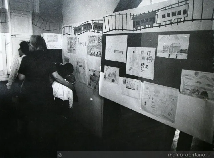 Exposición de dibujos hechos por niños en la Vicaría de la ... Exposición de dibujos hechos por niños en la Vicaría de la ...