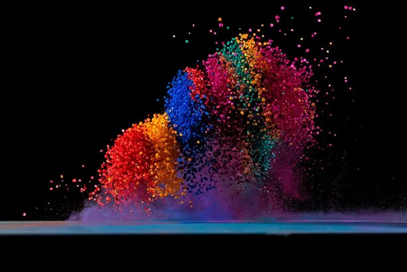 fabian oefner: dancing colors - making sound waves visible