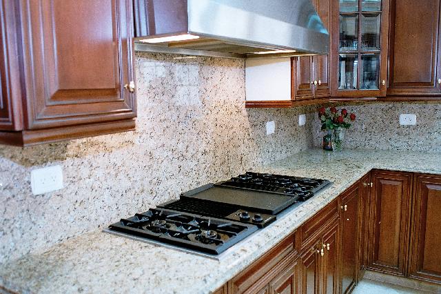 Fabricación de cocinas y lavabos en granito y marmol en Monterrey