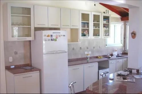 Fabricación de muebles de cocina empotrados y equipo a medida ...