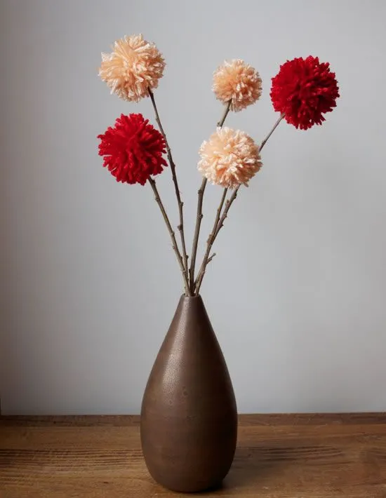 Fáciles flores de lana - Guía de MANUALIDADES Fáciles flores de lana - Guía de MANUALIDADES