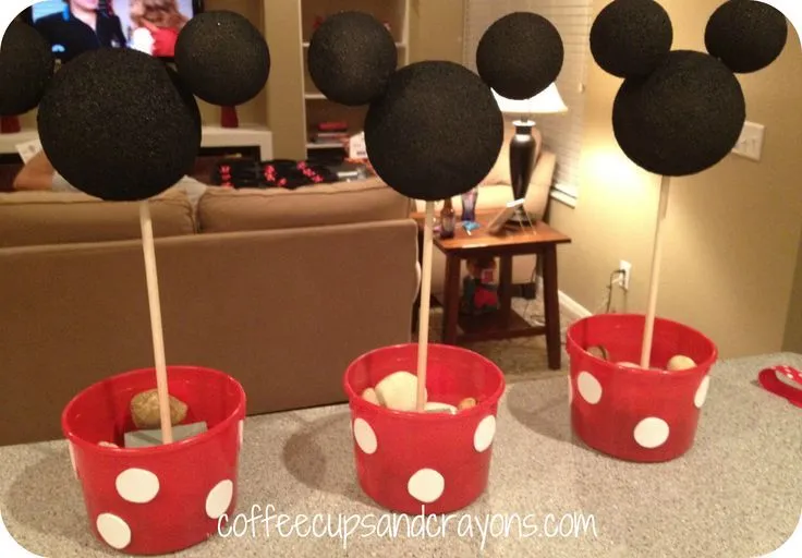Cómo hacer fáciles Minnie Mouse Centerpieces | Centros de mesa ...
