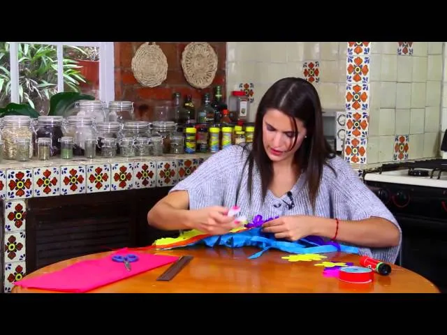 Falda Hawaiana - YouTube