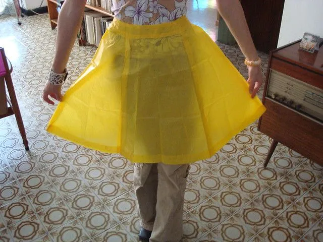 falda de papel amarrilla | Flickr - Photo Sharing! falda de papel amarrilla | Flickr - Photo Sharing!