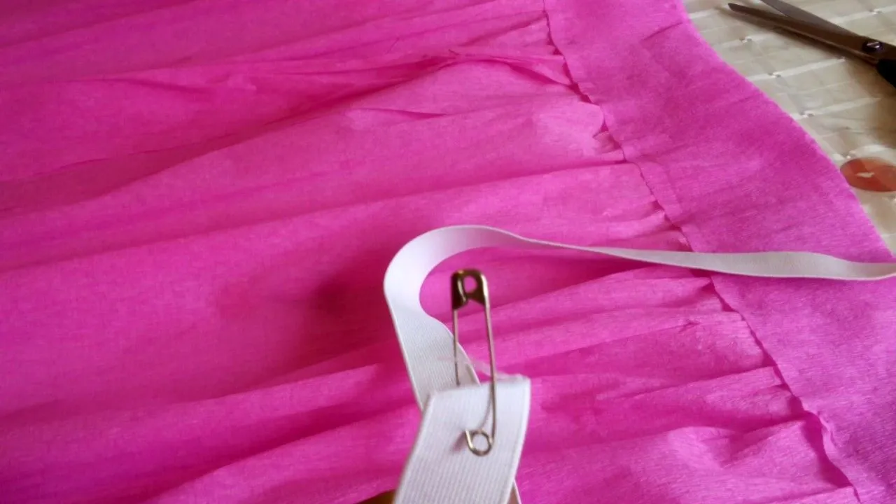 Falda de papel para mujer. - YouTube