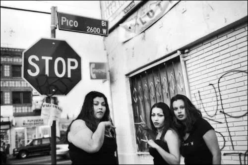 Falsas Costumbres: Chola Style