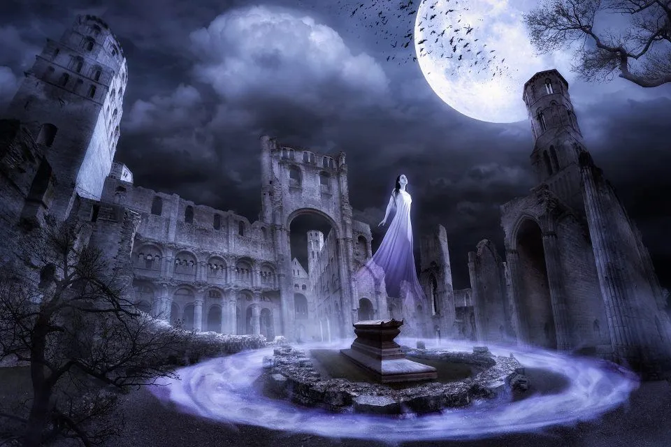 Fantasma de mujer en noche de luna llena - World - Artworks and ... Fantasma de mujer en noche de luna llena - World - Artworks and ...