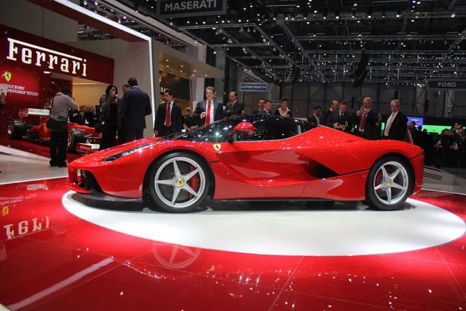 Ferrari LaFerrari: el gran triunfador de Ginebra 2013 | Lista de ...