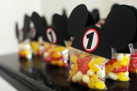 Festa de aniversário tema Mickey e Minnie | Macetes de Mãe