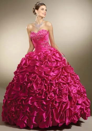 vestidos de faldas amplias para 15 años