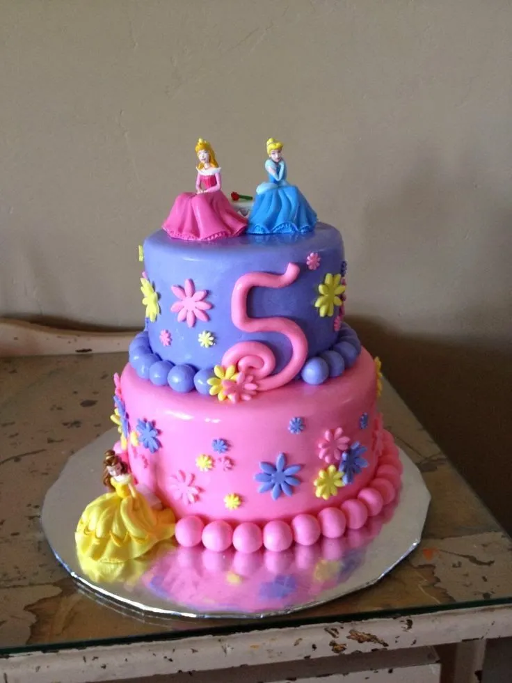 Fiesta Hermosa: Las 30 tortas más bellas de las Princesas de Disney Fiesta Hermosa: Las 30 tortas más bellas de las Princesas de Disney