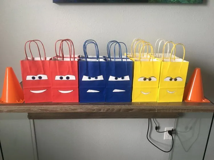 Fiesta infantil de Cars de bajo presupuesto - Tips de Madre Fiesta infantil de Cars de bajo presupuesto - Tips de Madre