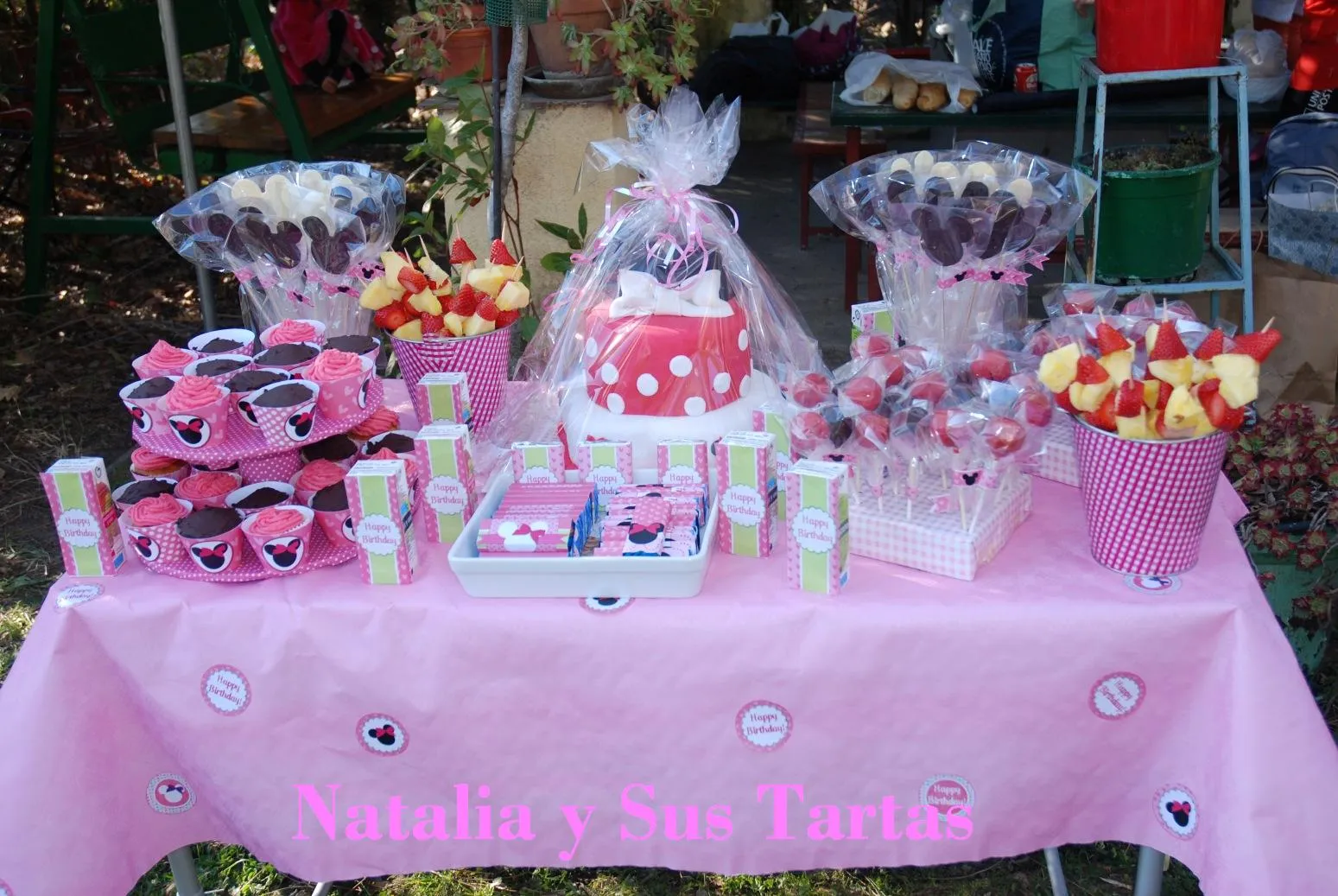FIESTA MINNIE III: DULCES DE MINNIE | Natalia y sus Tartas FIESTA MINNIE III: DULCES DE MINNIE | Natalia y sus Tartas