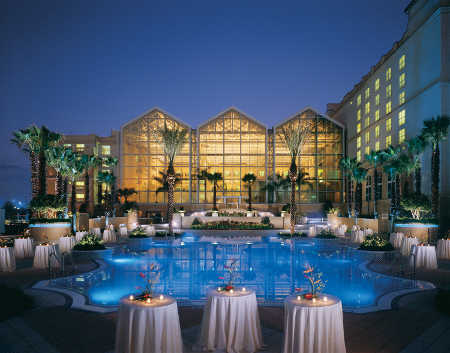 15 años hawaianos en piscina - Imagui