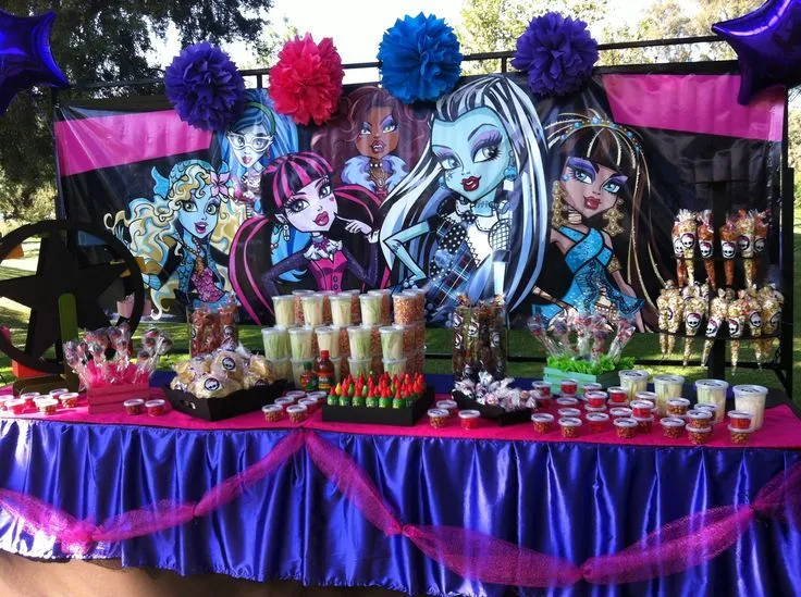 Fiesta para Ximena, nos toco hacer mesa de dulces y centros de ...