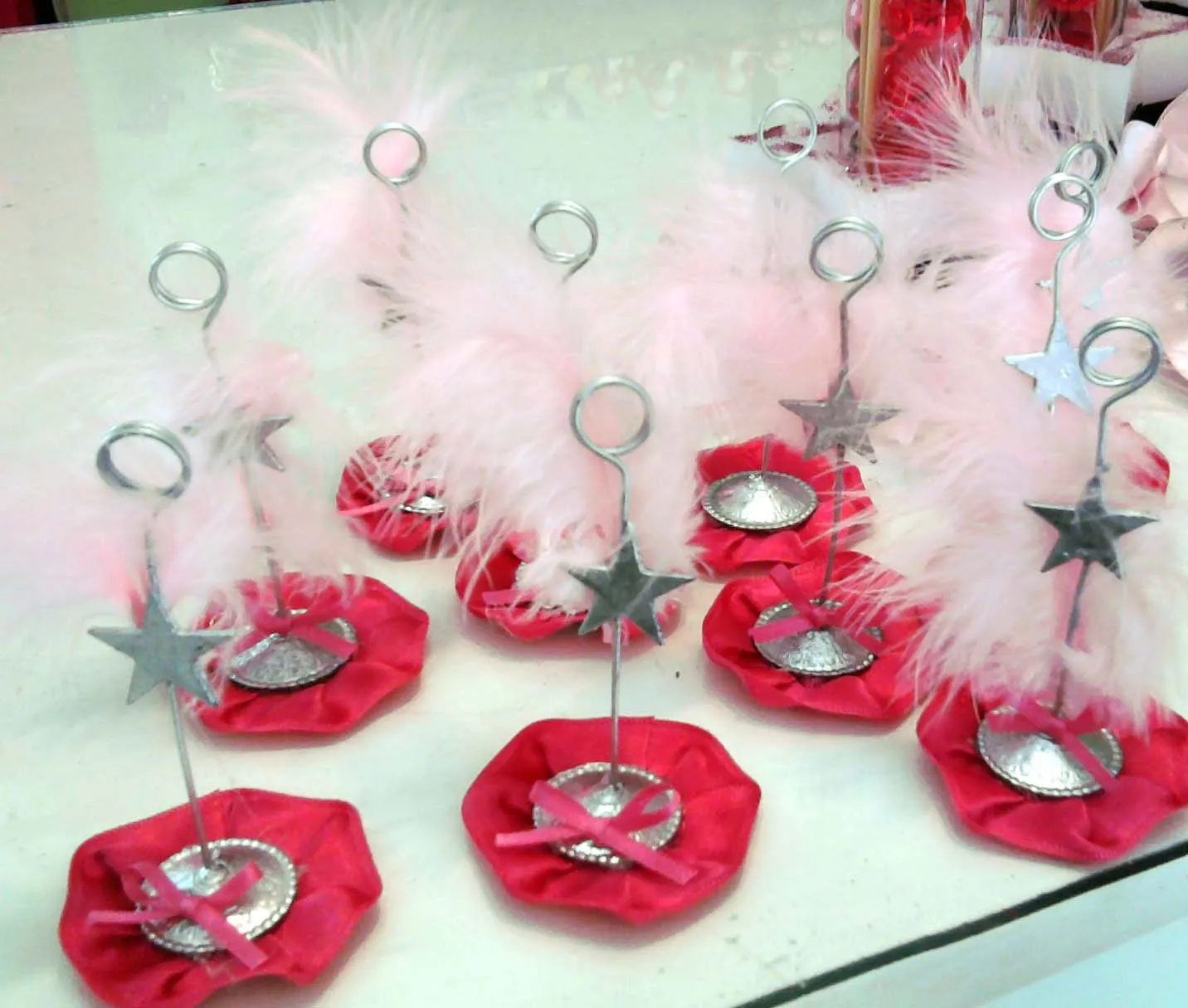 Todo Fiestas: Souvenirs para 15 años y velas para ceremonias. Todo Fiestas: Souvenirs para 15 años y velas para ceremonias.