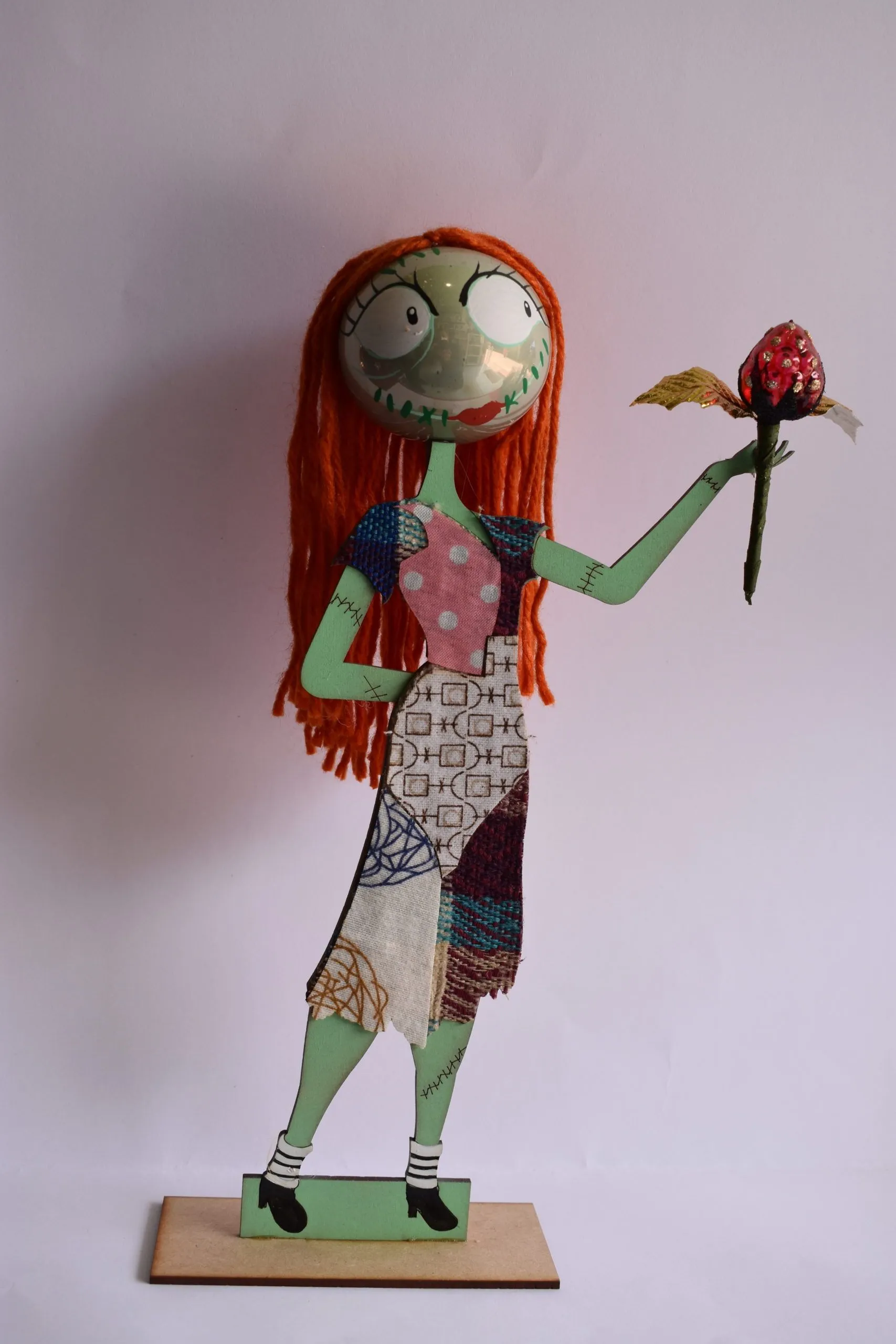 Figura de Sally(El extraño mundo de Jack). - ArtesaníasAmantolli Figura de Sally(El extraño mundo de Jack). - ArtesaníasAmantolli