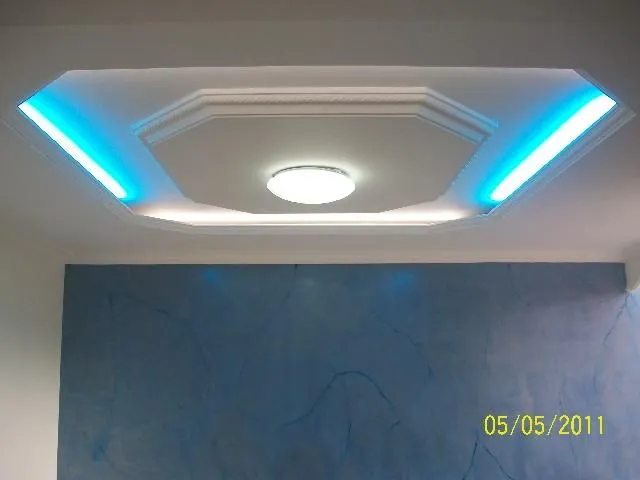 Figuras en drywall con luces indirectas - Imagui