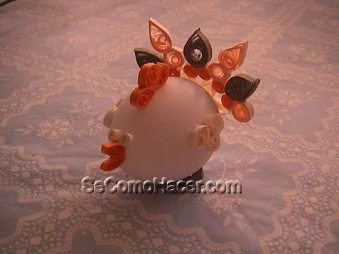 Figuras de filigrana en papel :: Gallina con la técnica de ... Figuras de filigrana en papel :: Gallina con la técnica de ...