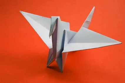 Cómo hacer figuras tridimensionales con papel | eHow en Español