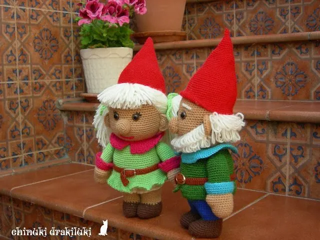 Fili y Kili los Gnomos del Patio Amigurumi - Patrón Gratis en ...