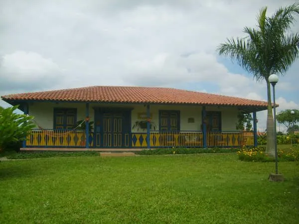 Fachadas de fincas campestres - Imagui
