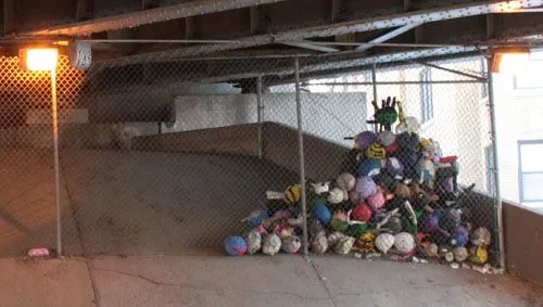 Find the Piñata Factory - Gapers Block A/C | Chicago Find the Piñata Factory - Gapers Block A/C | Chicago
