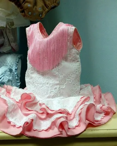 traje de flamenca on Pinterest | Patrones, Vestidos and Moda