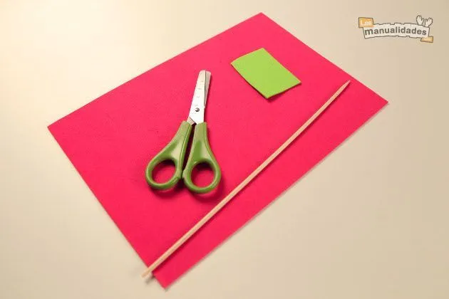 COMO HACER UNA FLOR CON FOMI | Yansi Flores