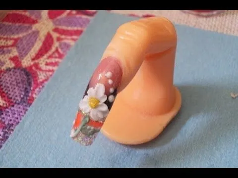 Flor de 3 pétalos en alto relieve - YouTube Flor de 3 pétalos en alto relieve - YouTube