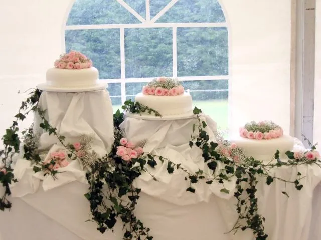 FLORERÍA: Decoración de Torta