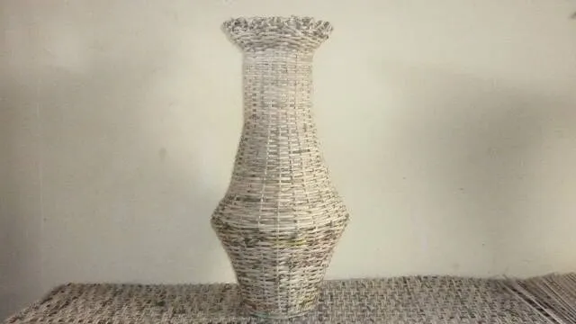 artesanias franco barinas: JARRONES ELABORADOS EN PAPEL artesanias franco barinas: JARRONES ELABORADOS EN PAPEL