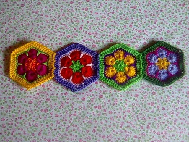 Flores africanas crochet - Imagui