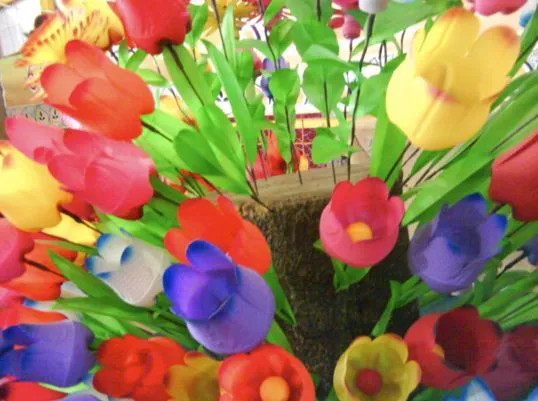 flores con botellas plasticas - Buscar con Google | Manualidades ... flores con botellas plasticas - Buscar con Google | Manualidades ...