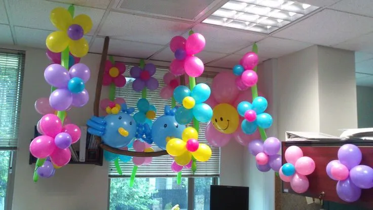 Flores colgadas | Decoración globos | Pinterest