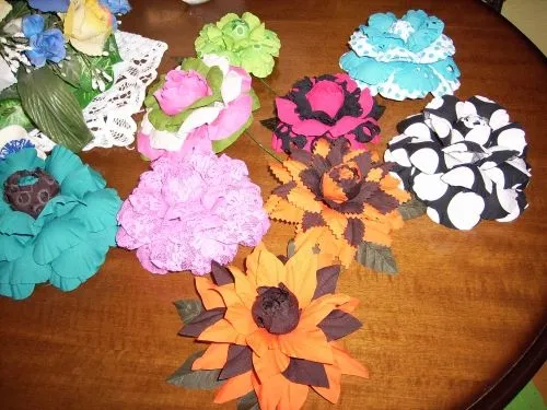 Flores de flamenca - Manualidades, decoración, aficiones y hobbies ... Flores de flamenca - Manualidades, decoración, aficiones y hobbies ...
