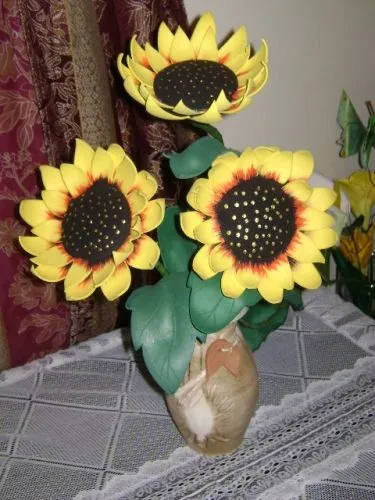 Imagen flores en foami - grupos.emagister.com