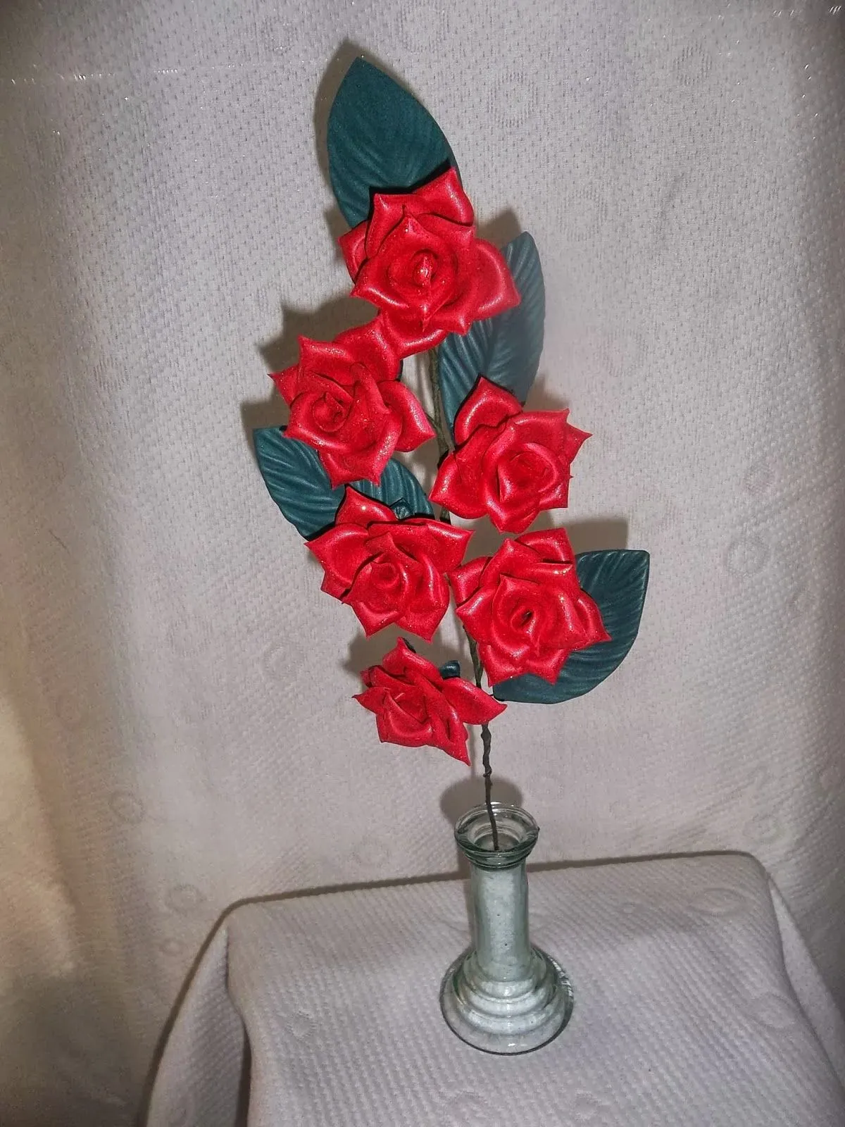 Flores En Goma Eva: Centro de Mesa de Rosas Flores En Goma Eva: Centro de Mesa de Rosas