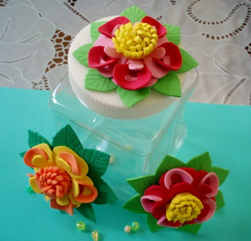 Flores de goma eva para decorar | Aprender manualidades es facilisimo. Flores de goma eva para decorar | Aprender manualidades es facilisimo.