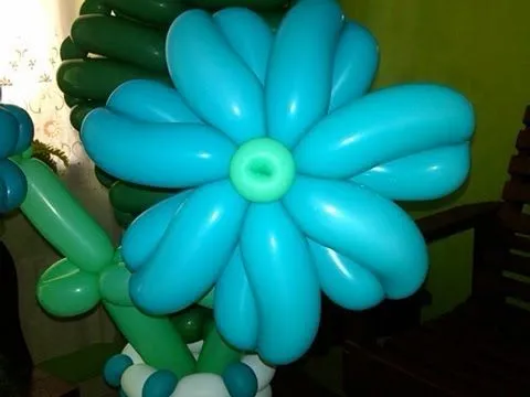 Flores hechas con globos - globoflexia - YouTube Flores hechas con globos - globoflexia - YouTube